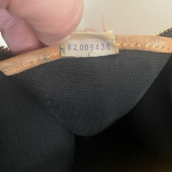 Vintage Dooney & Bourke Zip Zip Cabriolet - Picture 9 of 11